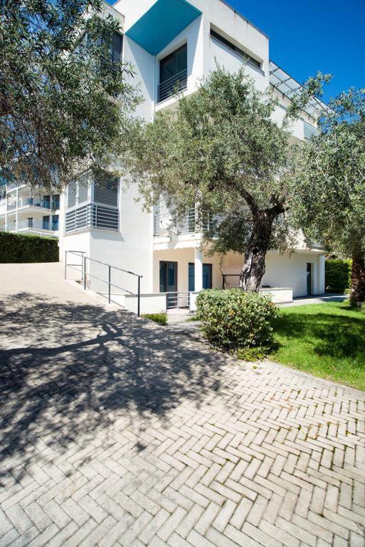 Ferienwohnung Vela Bianca Premium Letojanni Exterior foto